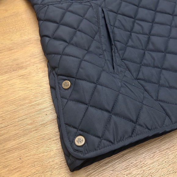 Lauren Ralph Lauren Quilted Jacket. Black - Picture 5 of 8